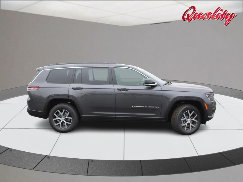 Jeep Grand Cherokee L Vehicle Image 02