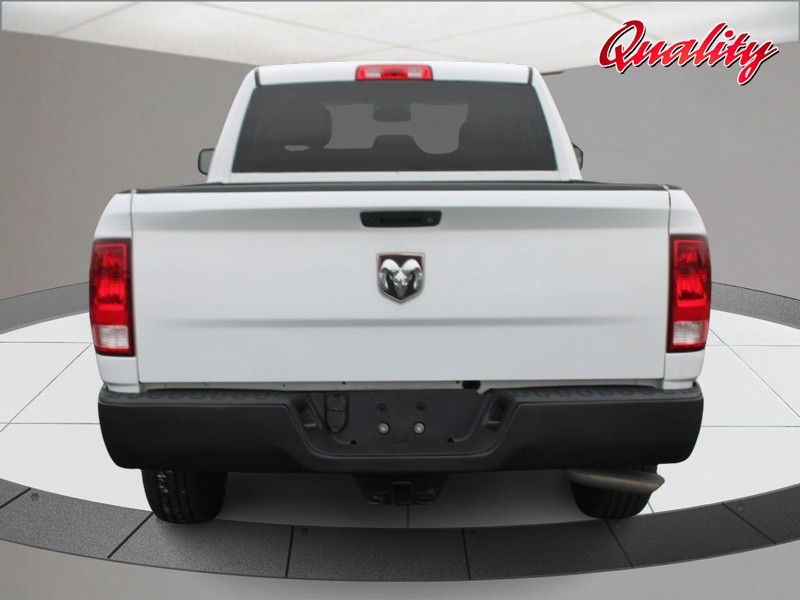 Ram 1500 Classic Vehicle Image 04