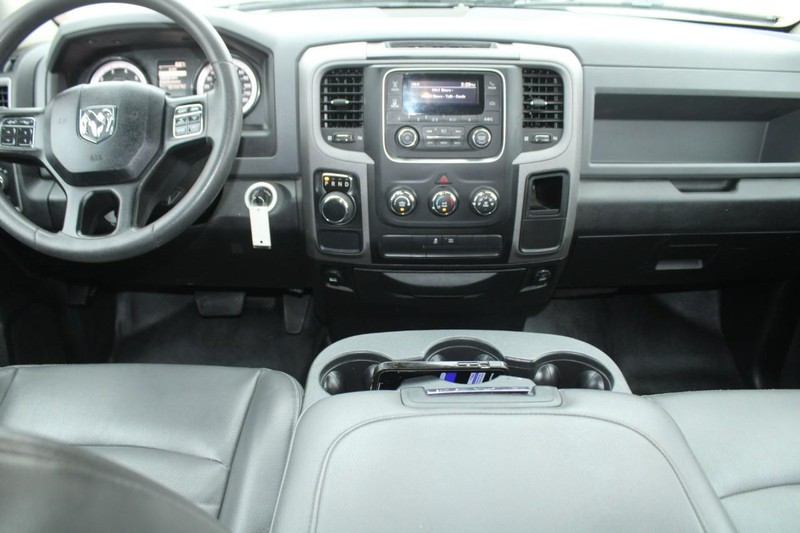 Ram 1500 Classic Vehicle Image 13