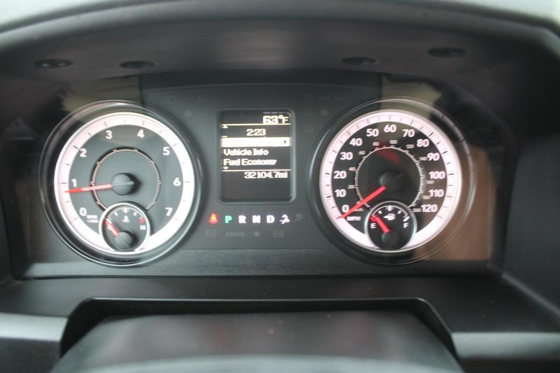 Ram 1500 Classic Vehicle Image 18