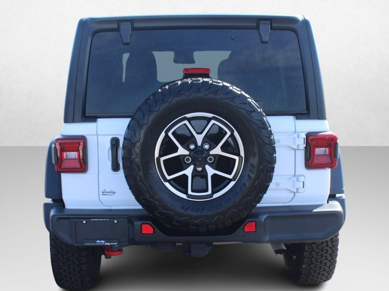 Jeep Wrangler Vehicle Image 04