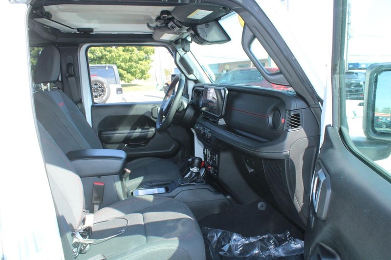 Jeep Wrangler Vehicle Image 11