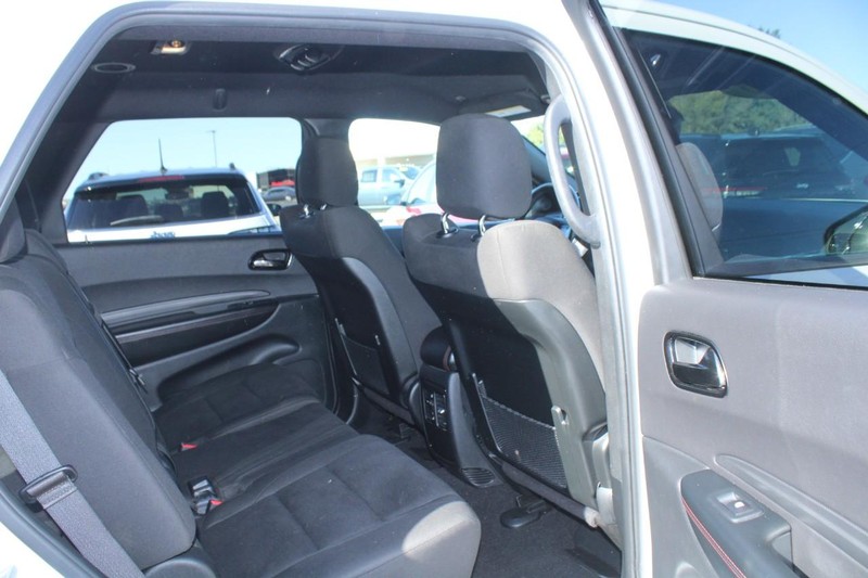 Dodge Durango Vehicle Full-screen Gallery Image 12