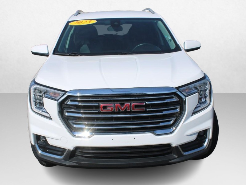 GMC Terrain Vehicle Full-screen Gallery Image 10