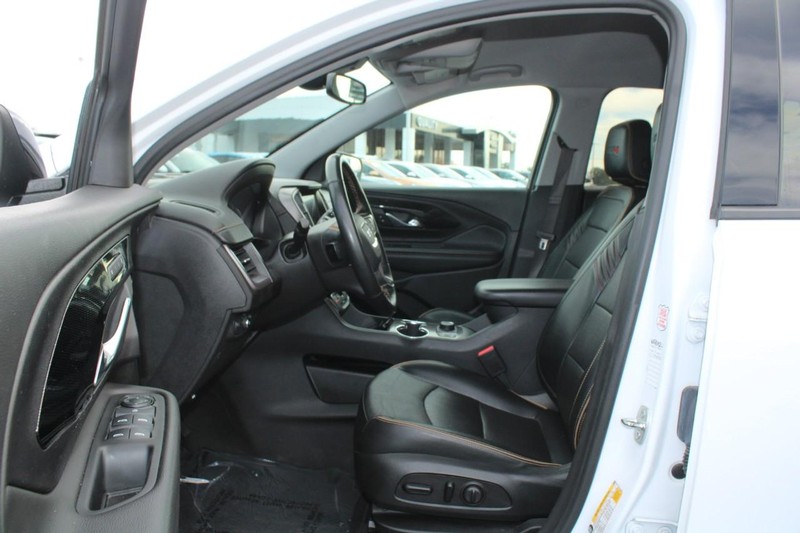 GMC Terrain Vehicle Image 08