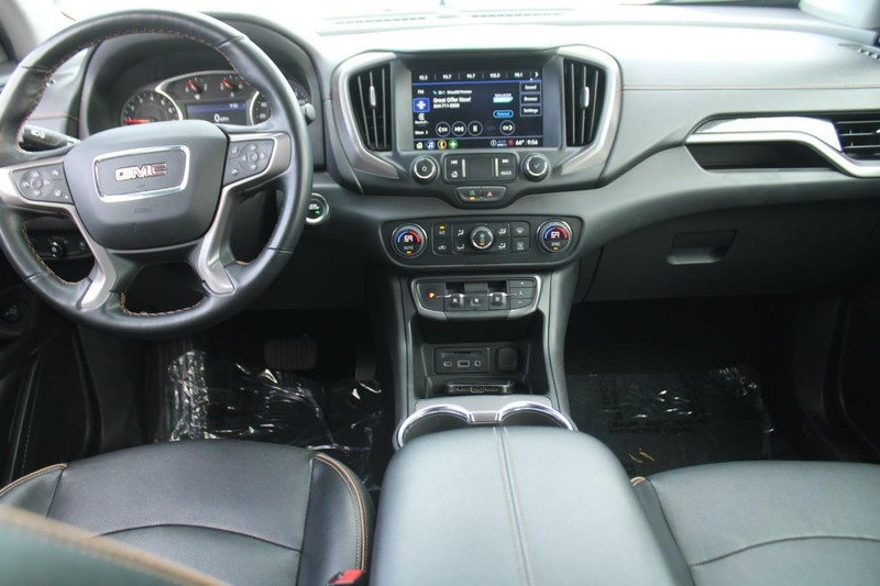 GMC Terrain Vehicle Image 13