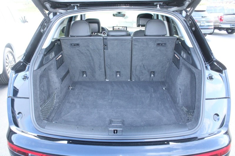 Audi Q5 Vehicle Image 09