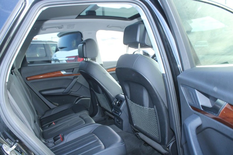 Audi Q5 Vehicle Image 12