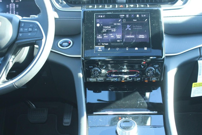 Jeep Grand Cherokee Vehicle Image 07