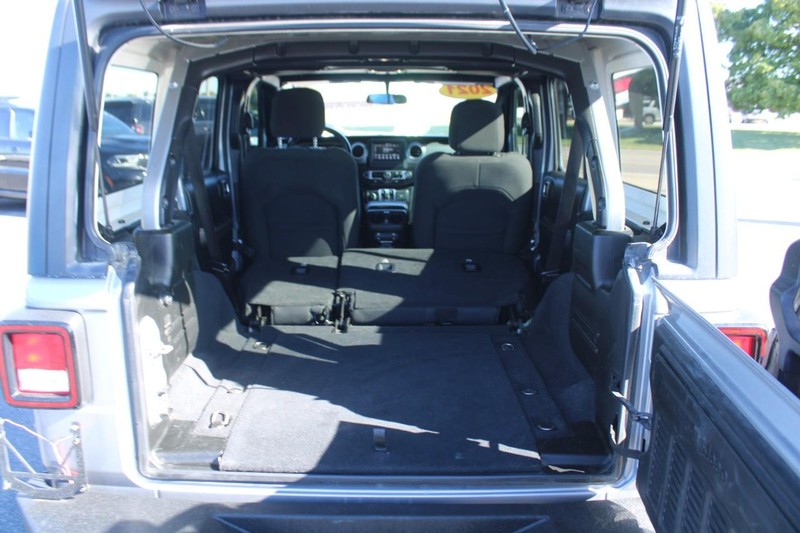 Jeep Wrangler Vehicle Image 06