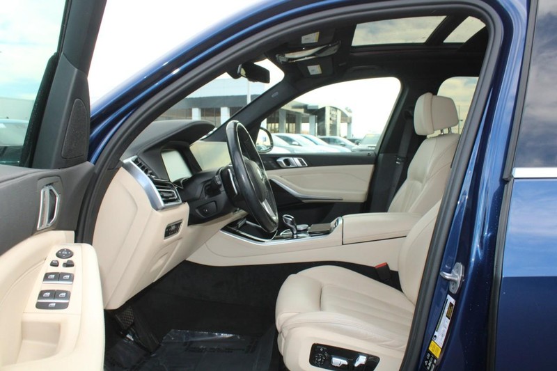 BMW X5 Vehicle Image 07