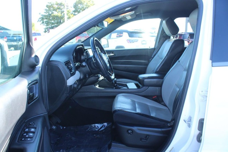 Dodge Durango Vehicle Full-screen Gallery Image 08