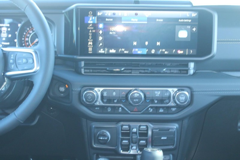 Jeep Wrangler Vehicle Image 07