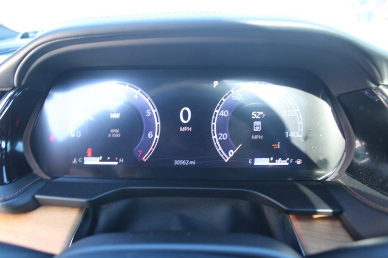 Jeep Grand Cherokee Vehicle Image 18