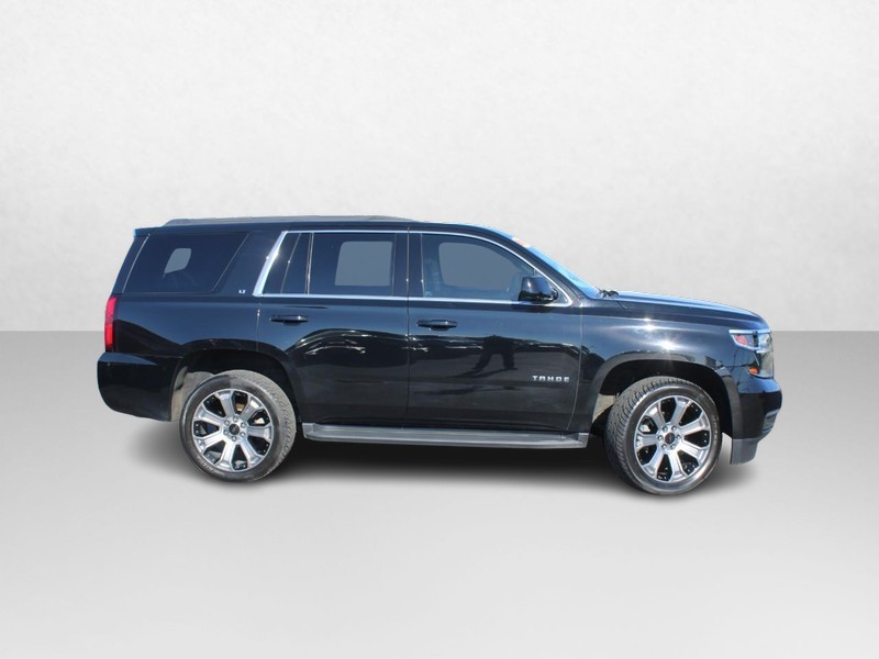 Chevrolet Tahoe Vehicle Full-screen Gallery Image 02