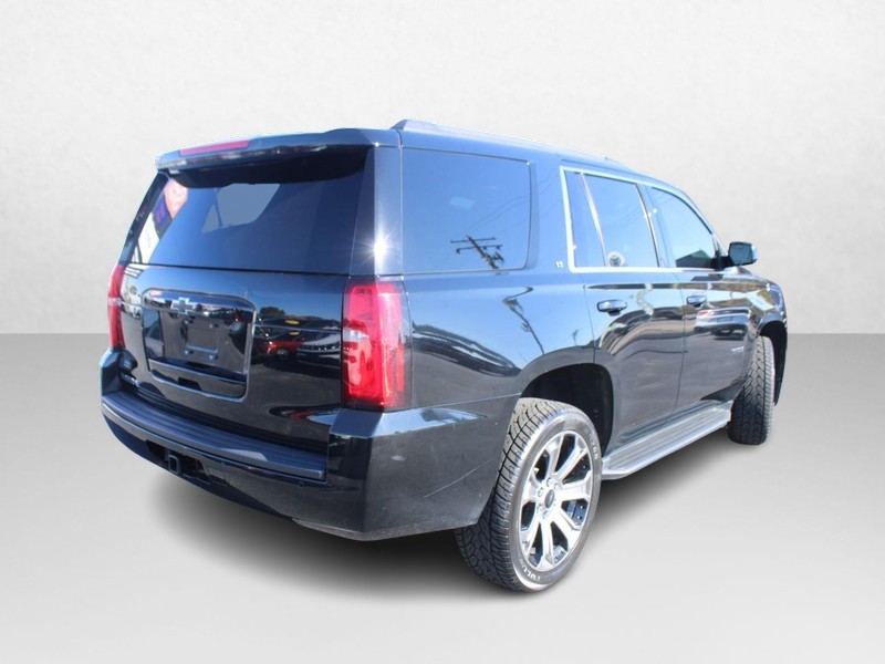 Chevrolet Tahoe Vehicle Full-screen Gallery Image 03