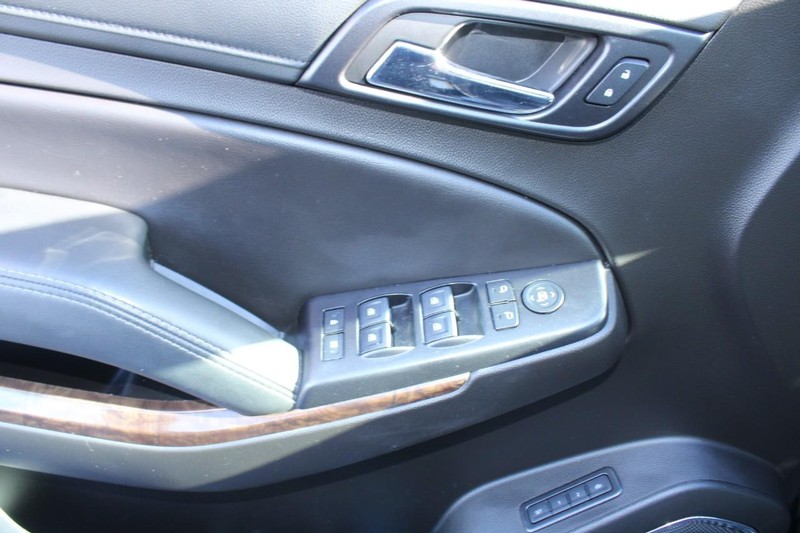 Chevrolet Tahoe Vehicle Full-screen Gallery Image 09