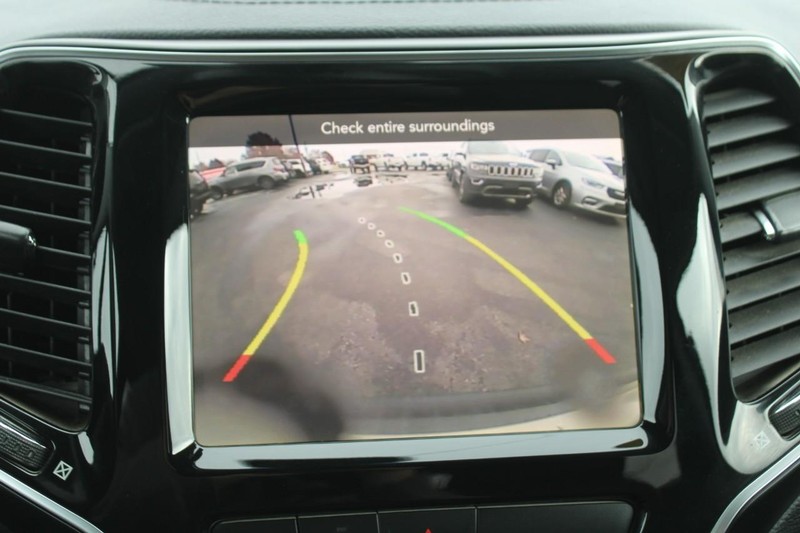 Jeep Cherokee Vehicle Image 20