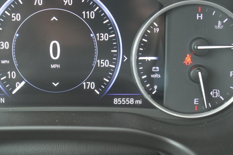 Buick Enclave Vehicle Image 19