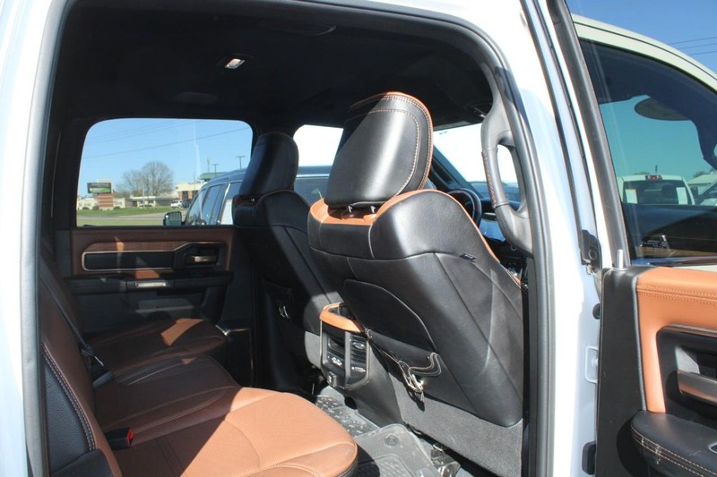 Ram 2500 Vehicle Image 12