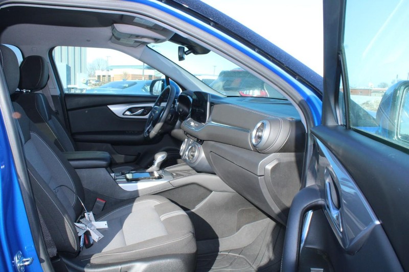 Chevrolet Blazer Vehicle Image 11