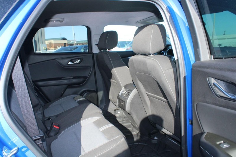 Chevrolet Blazer Vehicle Image 12