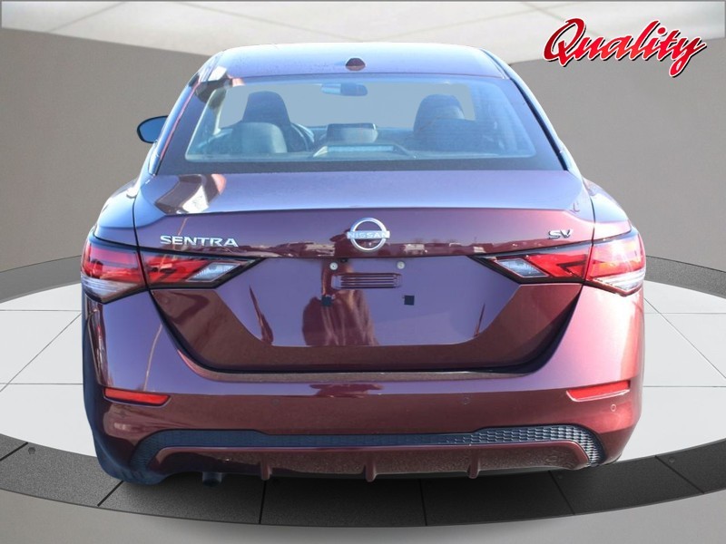 Nissan Sentra Vehicle Image 04