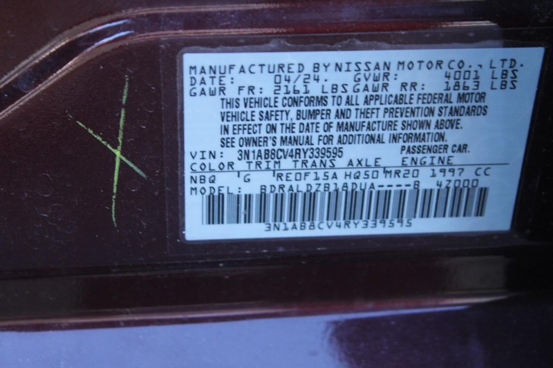 Nissan Sentra Vehicle Image 17