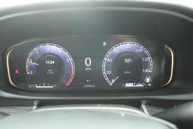 Jeep Wagoneer Vehicle Image 18