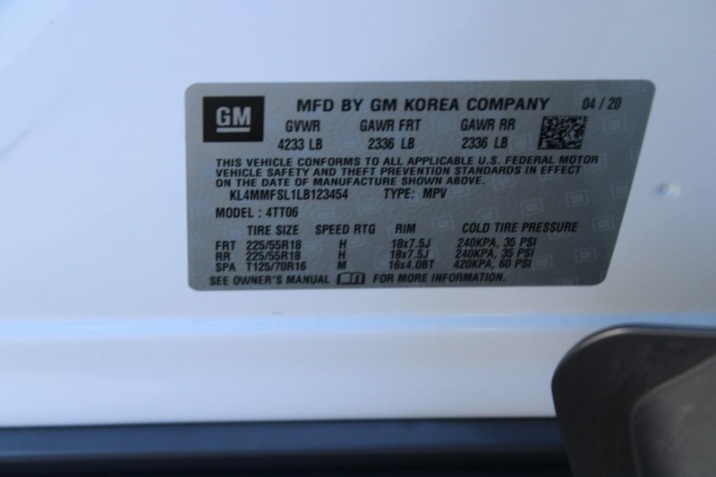 Buick Encore GX Vehicle Full-screen Gallery Image 17