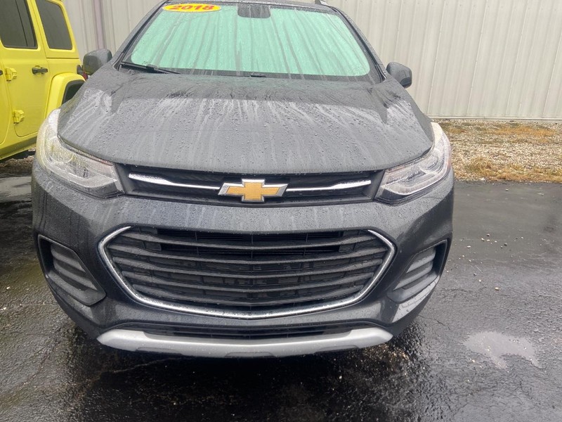 Chevrolet Trax Vehicle Full-screen Gallery Image 02