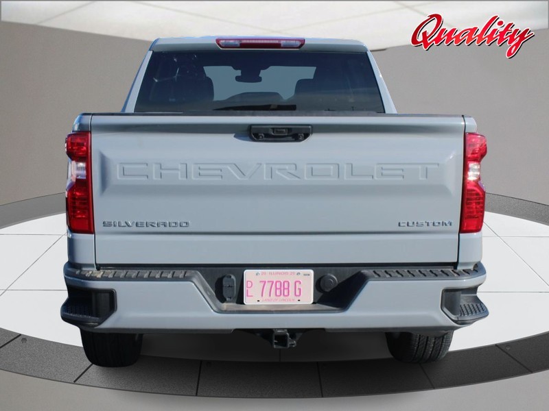 Chevrolet Silverado 1500 Vehicle Image 04