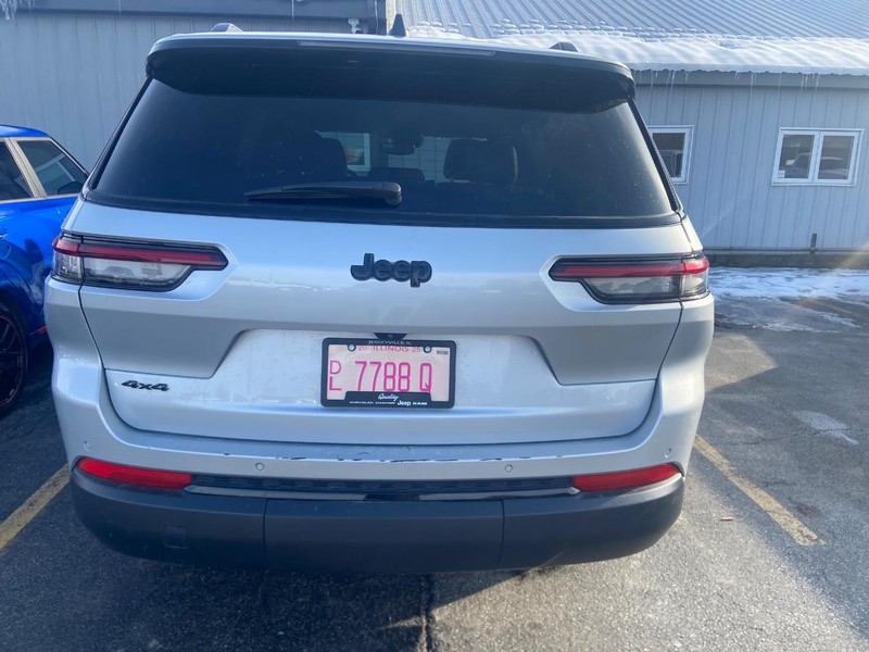 Jeep Grand Cherokee L Vehicle Image 04