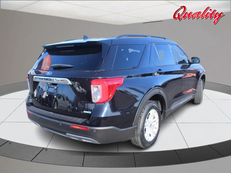 Ford Explorer Vehicle Image 03