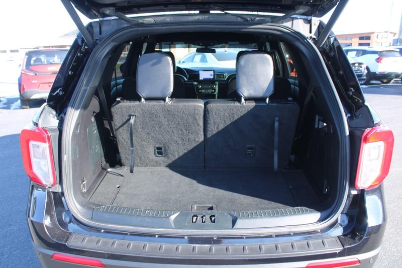 Ford Explorer Vehicle Image 06