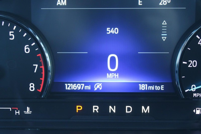 Ford Explorer Vehicle Image 19