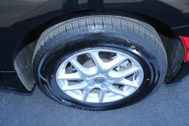 Chrysler Pacifica Vehicle Image 07