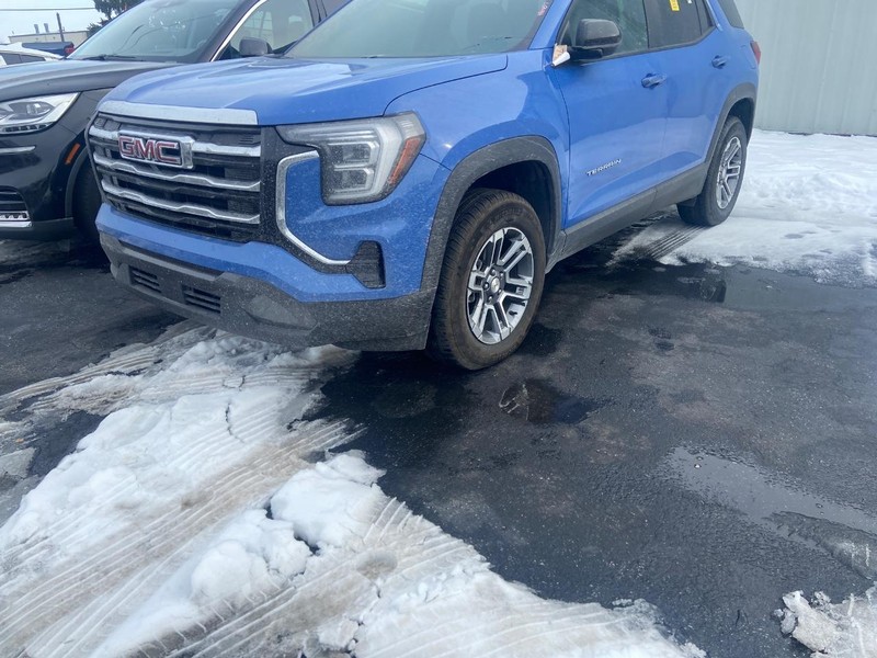 GMC Terrain Vehicle Image 03