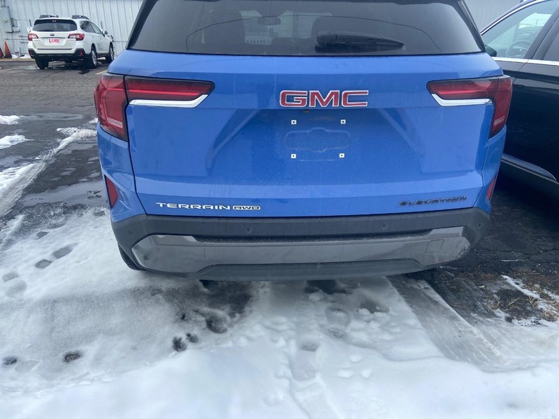 GMC Terrain Vehicle Image 04