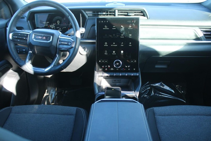 GMC Terrain Vehicle Image 13