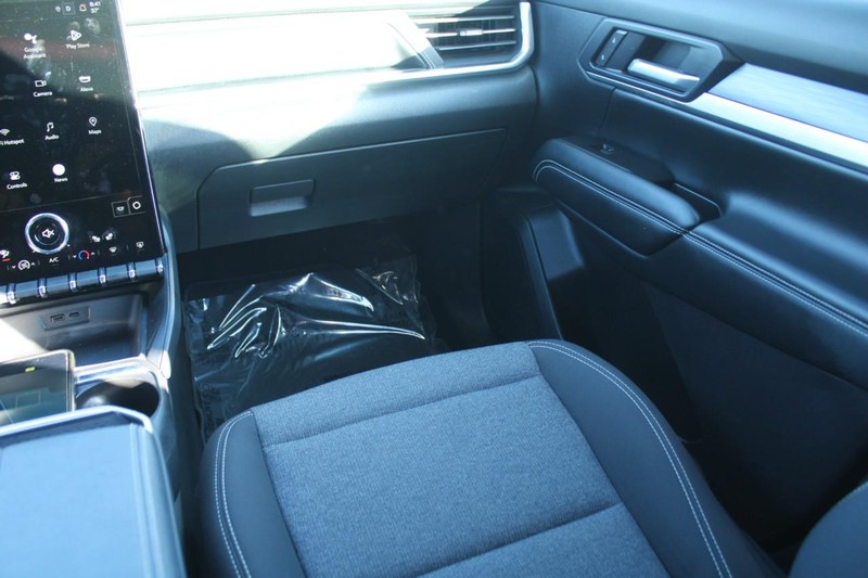 GMC Terrain Vehicle Image 16