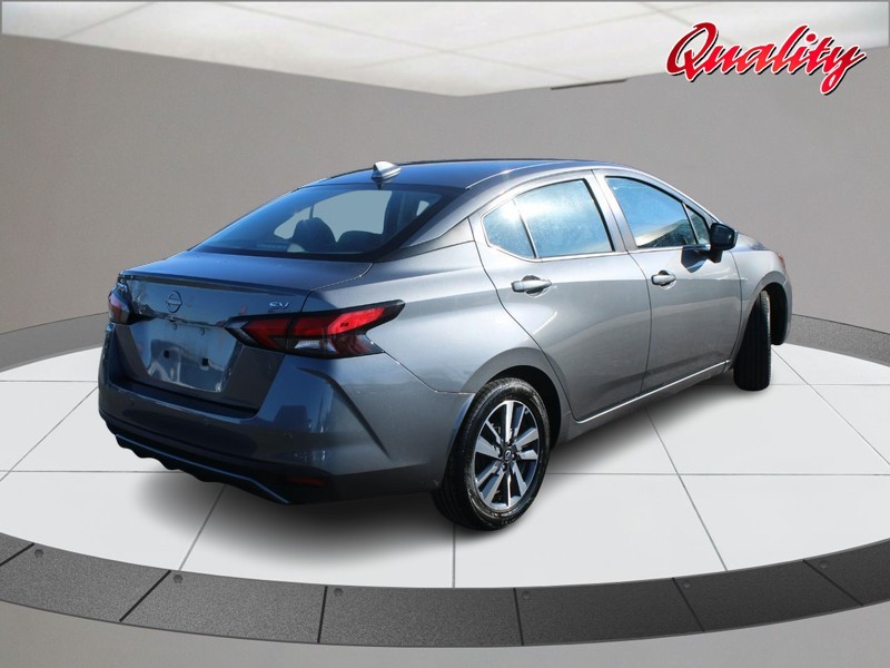 Nissan Versa Vehicle Image 03