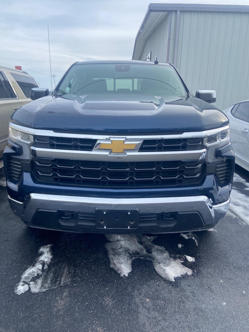 Chevrolet Silverado 1500 Vehicle Image 02