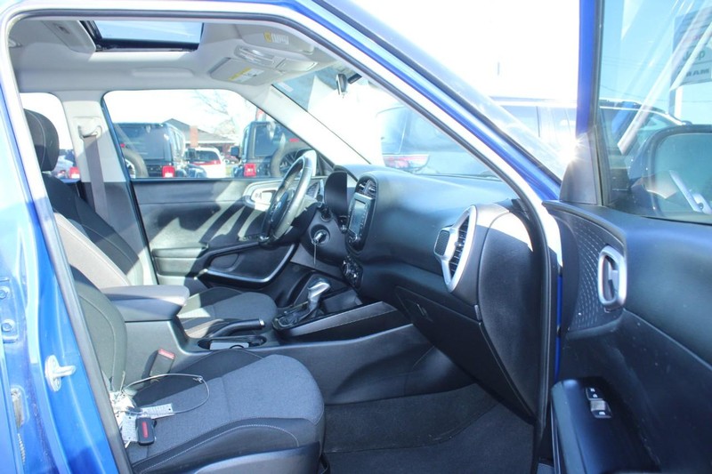 Kia Soul Vehicle Image 11
