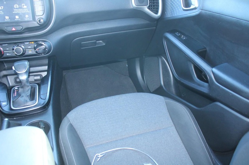 Kia Soul Vehicle Image 16