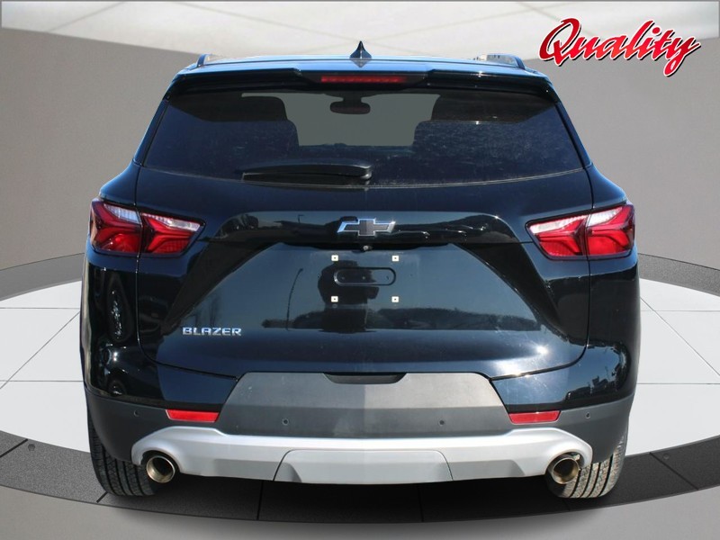 Chevrolet Blazer Vehicle Full-screen Gallery Image 04