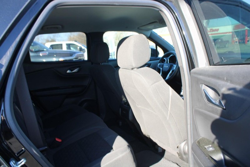 Chevrolet Blazer Vehicle Full-screen Gallery Image 12