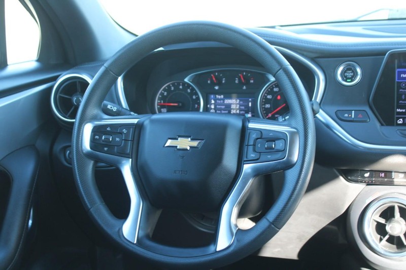 Chevrolet Blazer Vehicle Full-screen Gallery Image 14