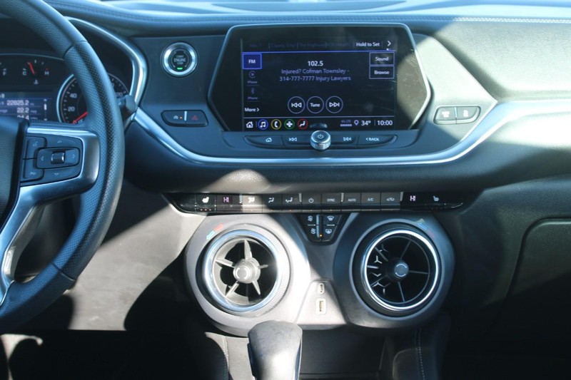 Chevrolet Blazer Vehicle Full-screen Gallery Image 15