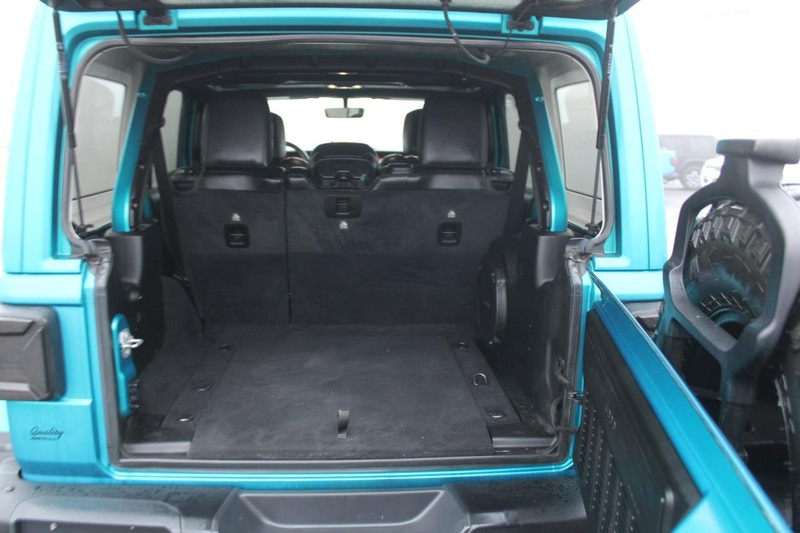 Jeep Wrangler Unlimited Vehicle Image 06